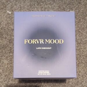 FORVR MOOD Late Checkout Scented Candle